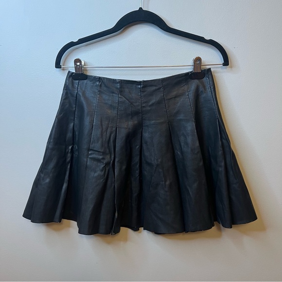 BB Dakota Black Leather Skater Skirt - Picture 4 of 9
